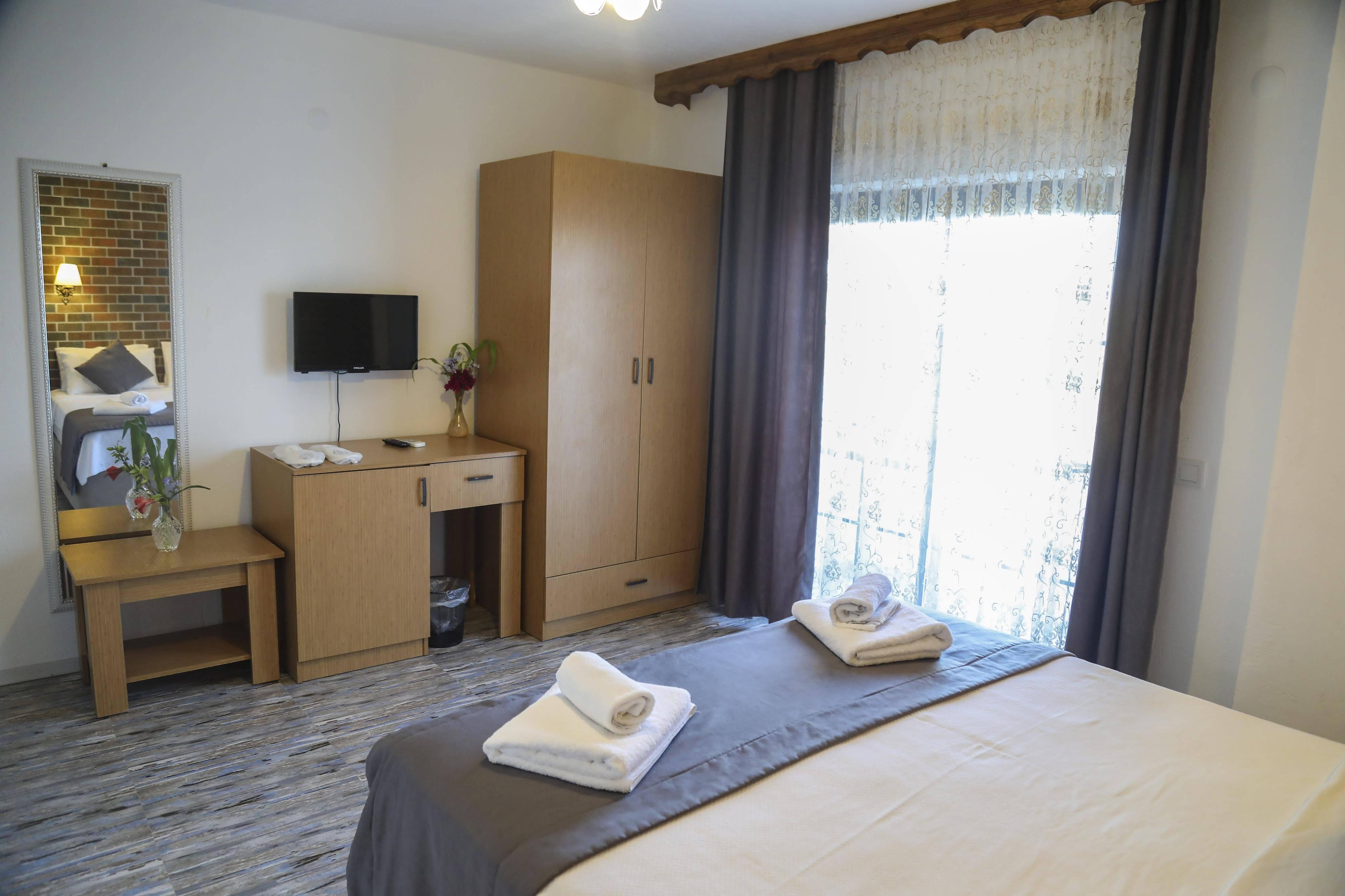 Aksu Hotel อาเลอเจอติ ภายนอก รูปภาพ